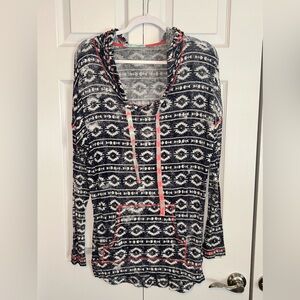 Maurices Lightweight Soft Hooded Tee‎ Size Medium